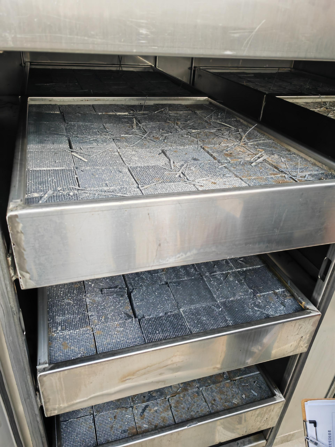 如何規(guī)范使用活性炭？請牢記“三個要”